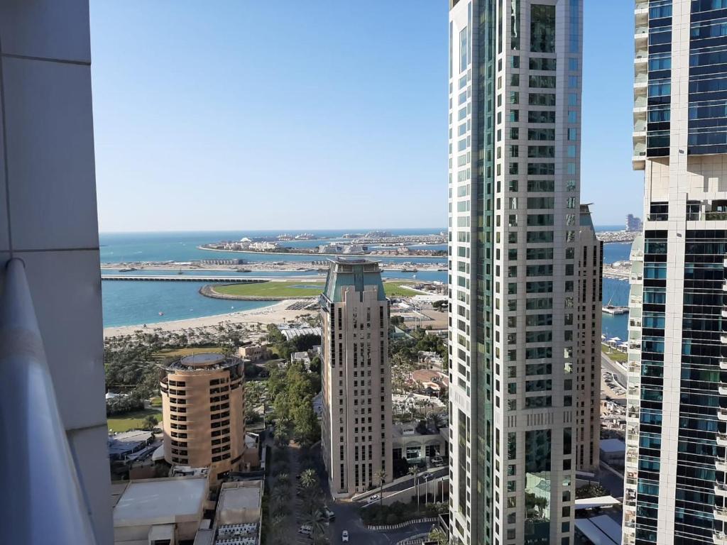 Private Rooms In 3 Bedroom Apartment Sky Nest Home Sky View Tower ドバイ 21年 最新料金 Private Rooms In 3 Bedroom Apartment Sky Nest Home Sky View Tower ドバイ 21年 最新料金