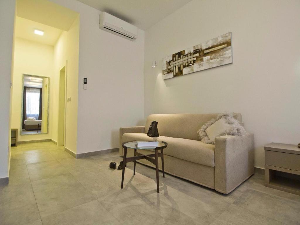 Posedenie v ubytovaní Luxury Rooms Pino