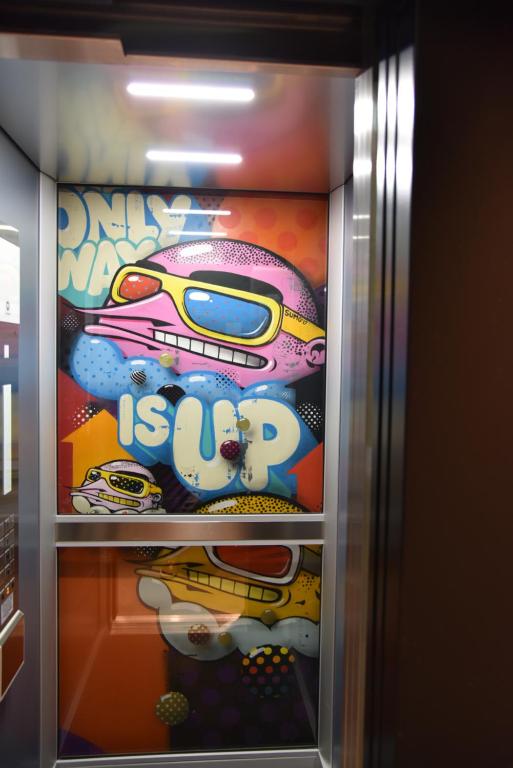 Airfield Living - Airport - Resim 20