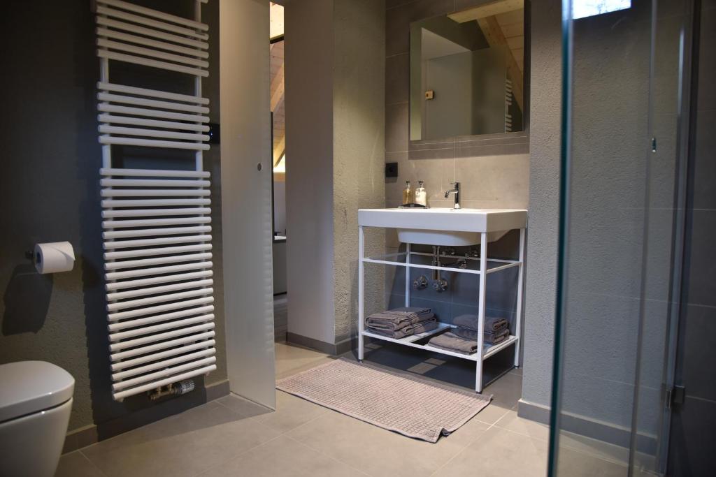 Airfield Living - Airport - Resim 16