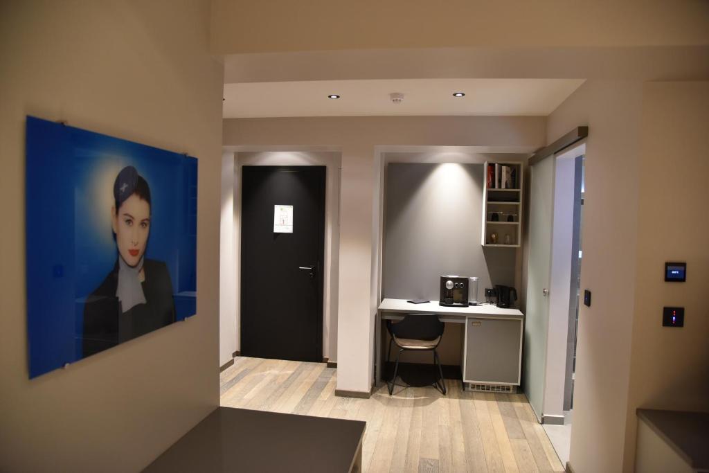 Airfield Living - Airport - Resim 17