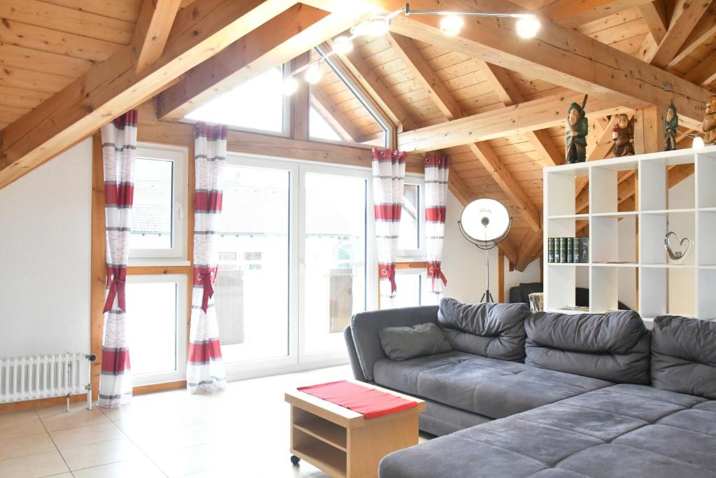 Χώρος καθιστικού στο Ferienwohnung Hegau– Bodensee OG