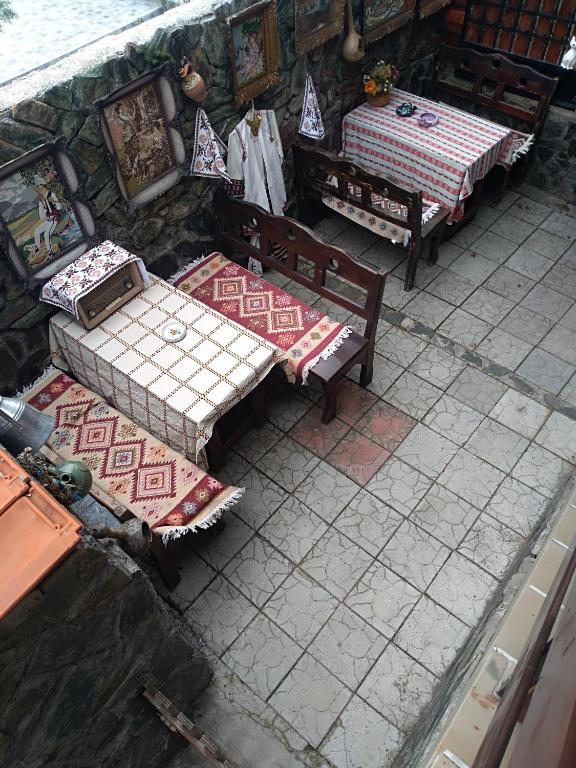 Restoran või mõni muu söögikoht majutusasutuses Durmitor