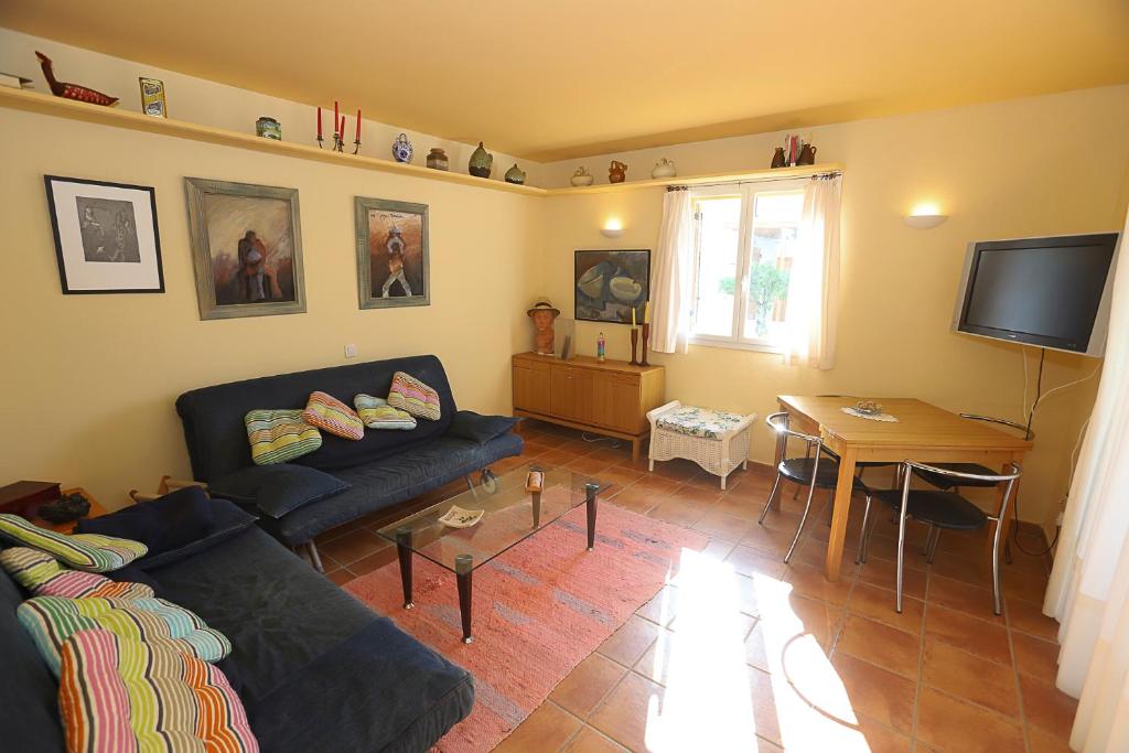 Televízia a/alebo spoločenská miestnosť v ubytovaní COSTA DAURADA APARTAMENTS - Stival Park Luxe 2