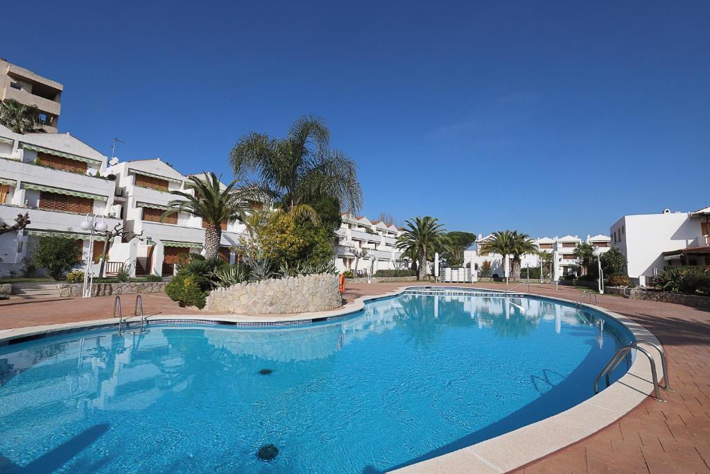 Bazén v ubytovaní COSTA DAURADA APARTAMENTS - Stival Park Luxe 2 alebo v jeho blízkosti