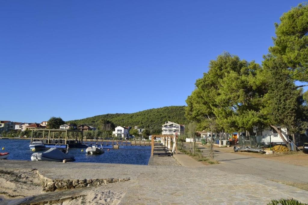 Mobile Home, Kamp Pašman