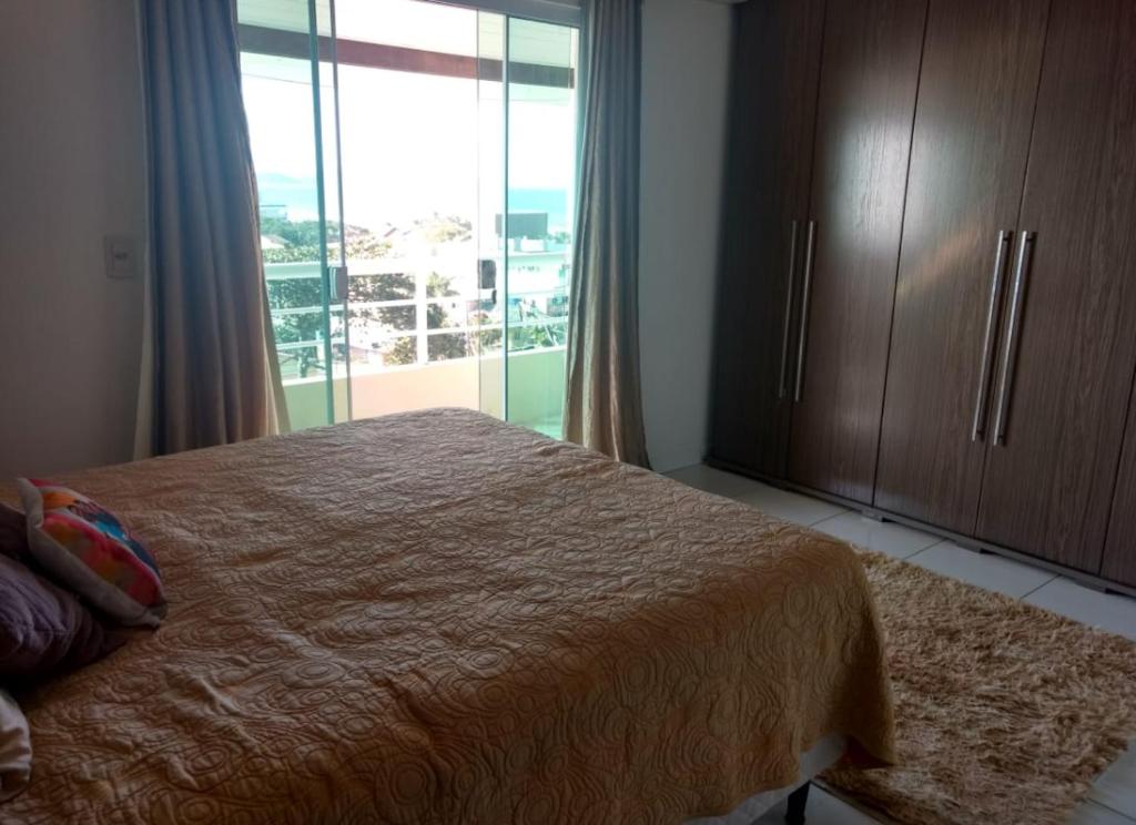  Casa com vista na rua Jequitibá