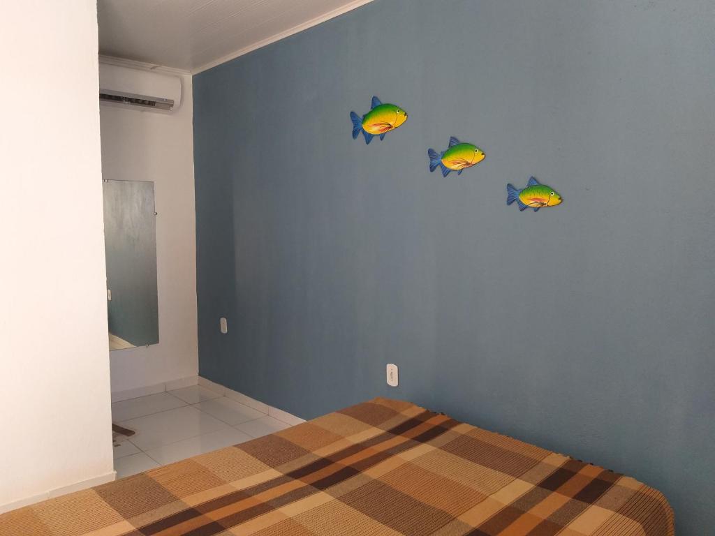 En eller flere senger på et rom på CASA DE PRAIA NO MIAI DE CIMA, CORURIPE 90 metros da praia