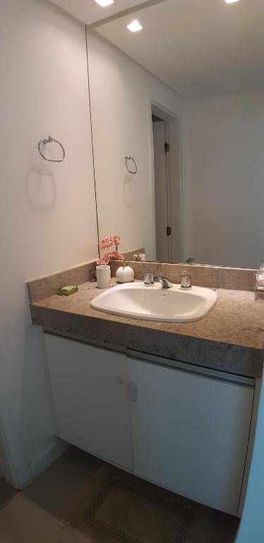  Cloc Marina Residence
