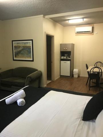 Bay Motel Hotel - Resim 10