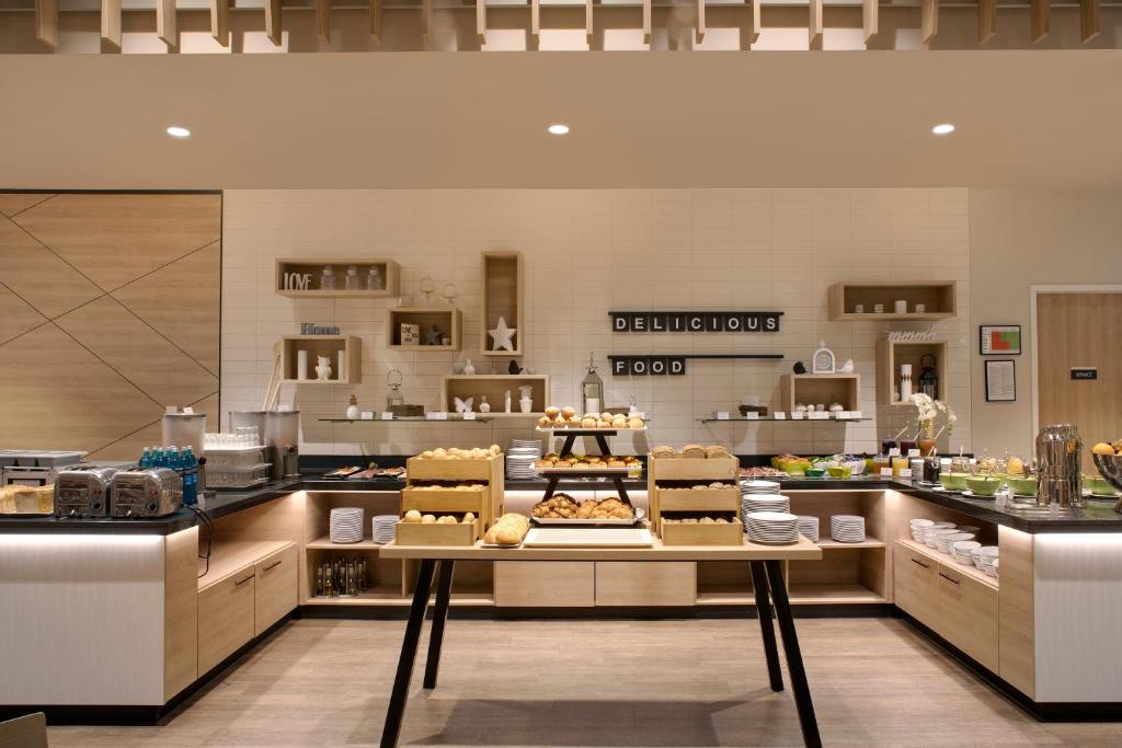 Holiday Inn Frankfurt Airport by IHG - Resim 1