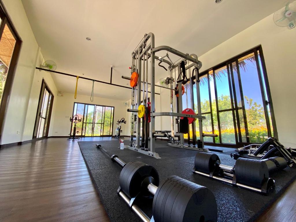 Fitness centrum a/nebo fitness zařízení v ubytování Casa de Moalboal