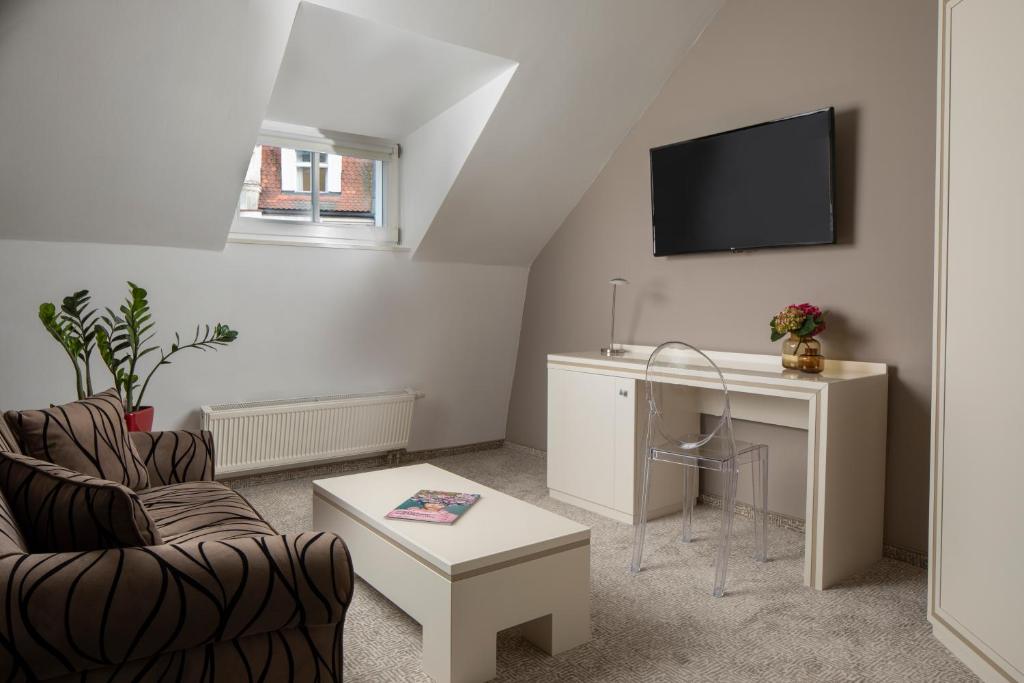 Promenáda Romantic Hotel - Resim 20