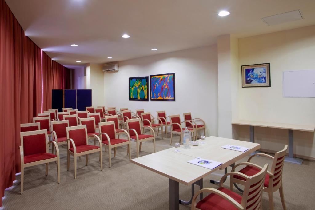 Konferenční prostory v ubytování Holiday Inn Express Parma by IHG