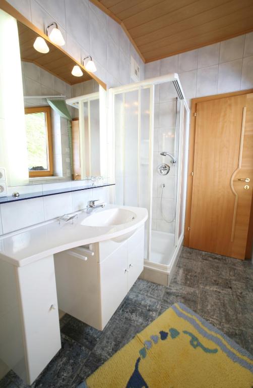 Koupelna v ubytování Berggasthof - Pension Lahnerhof