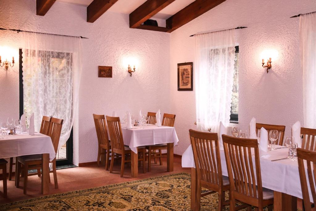 Restaurace v ubytování Landhotel-Restaurant Schwalbennest