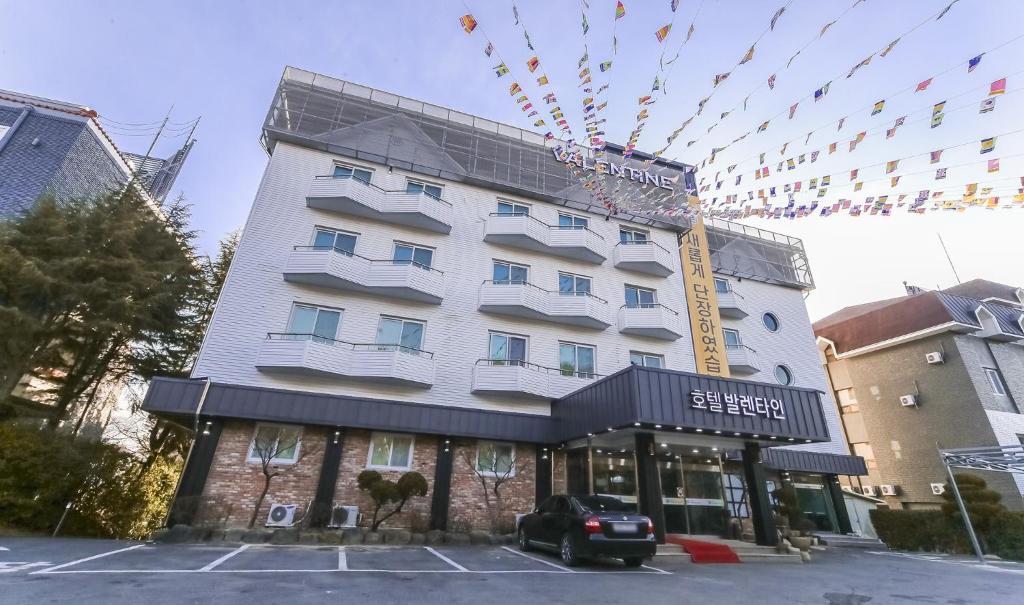 Budova, kde se hotel nachází