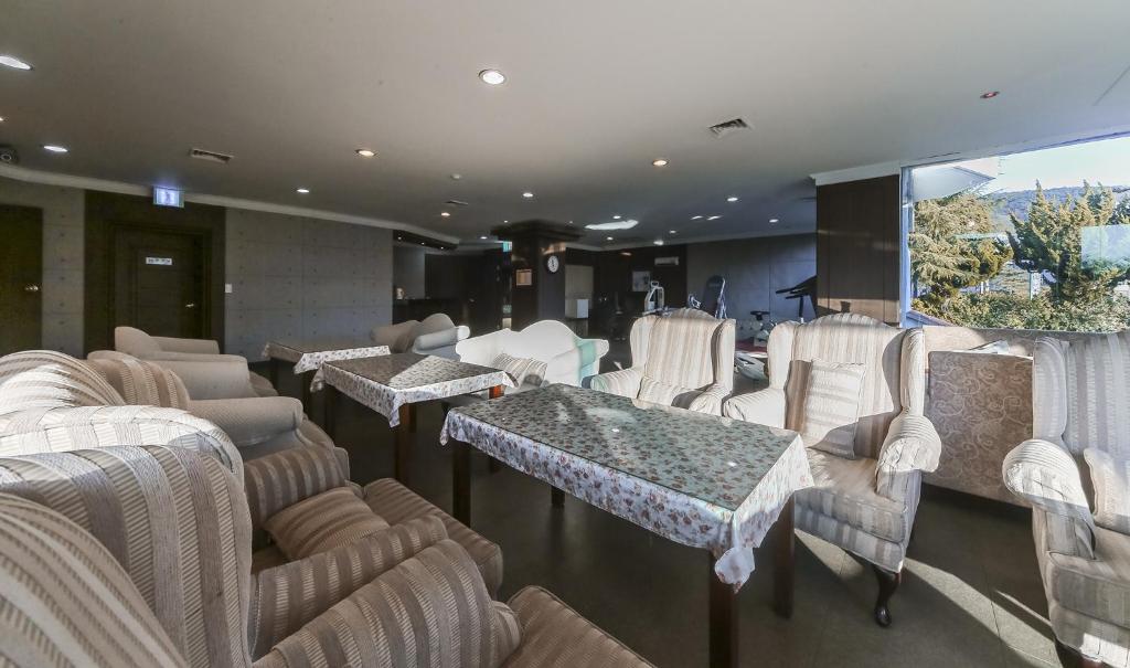 Posezení v ubytování Hotel Valentine Gyeongju