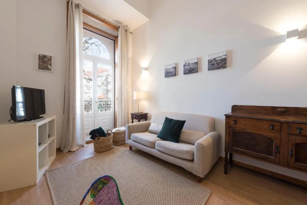 LovelyStay - The Porto Getaway Duplex - Free Parking, Porto, Portugal