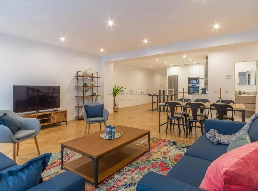 RETIRO DELUXE, Madrid, Spania