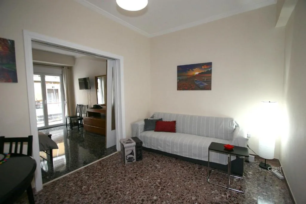 Cozy apartment close to two central metro stations H1, Atena, Grecia