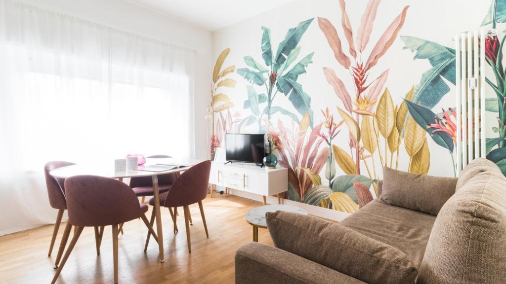 A television and/or entertainment centre at Italianway - Brianza 28