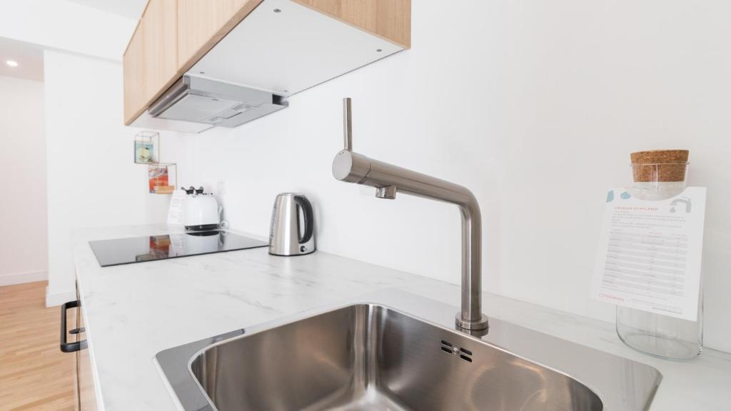 A kitchen or kitchenette at Italianway - Brianza 28