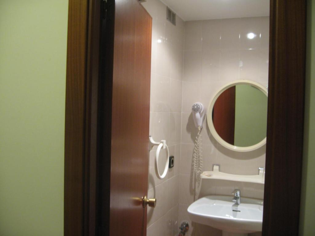 Koupelna v ubytování Hostal Fontdemora