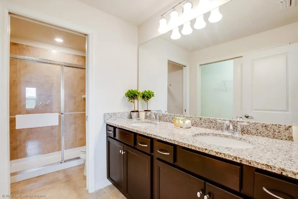 4611 Terrasonesta Drive, Davenport, Statele Unite ale Americii