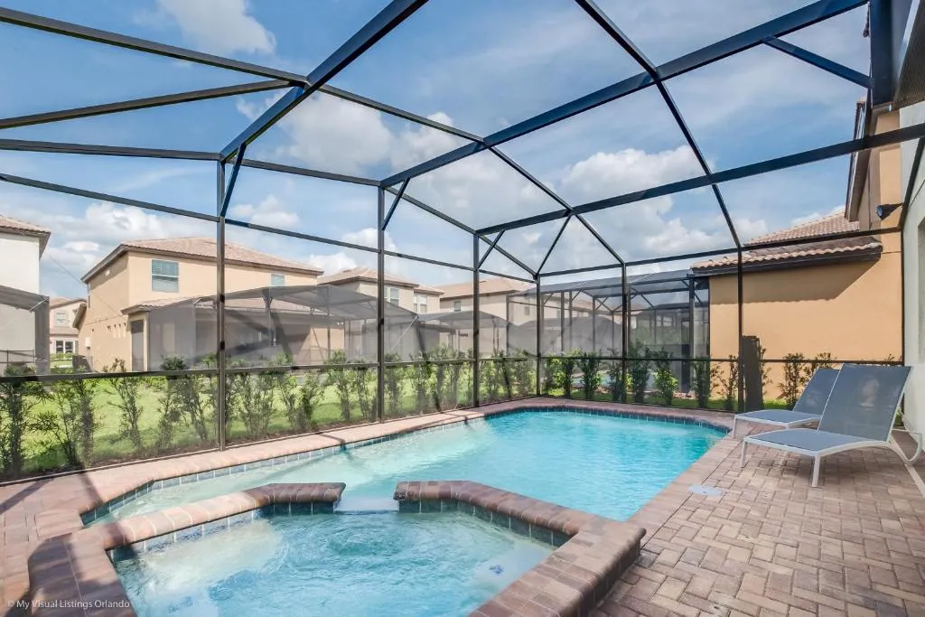5444 Misty Oak Circle, Davenport, Statele Unite ale Americii