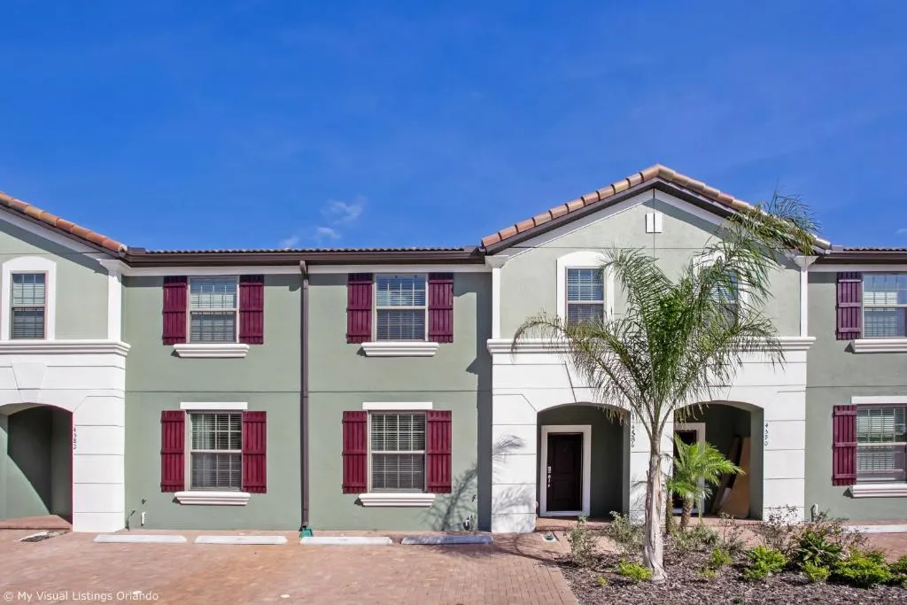 4586 Terrasonesta, Davenport, United States