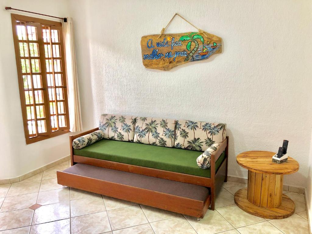  Uma Casa Feliz Pertinho da Praia pra Relaxar