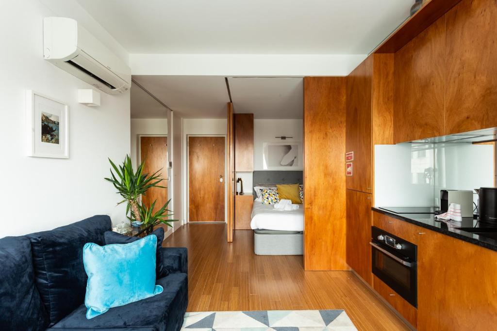 Kate Home's Trindade Apartments - Porto's City Centre - Studio Apartment