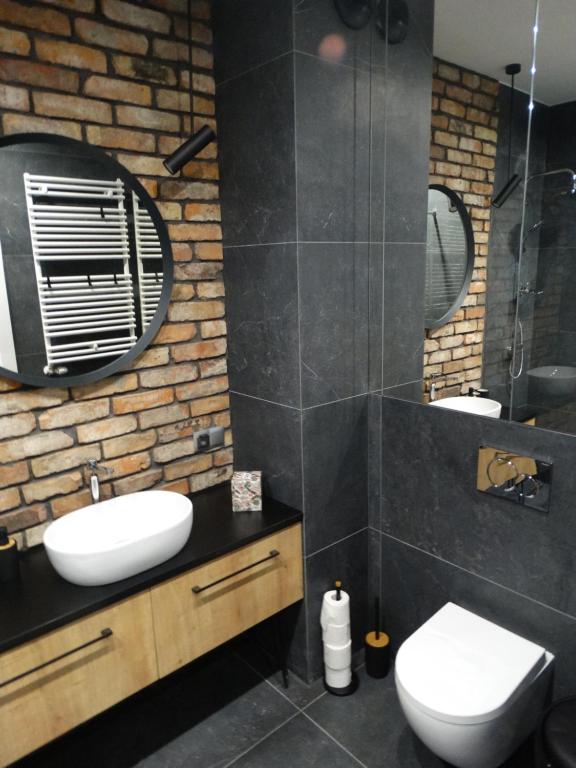 Black&White Apartment Bis - Małe Garbary 8 - 15