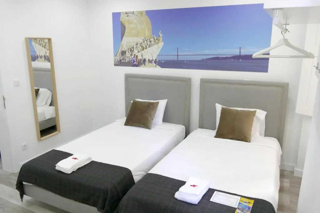 Apartment with 6 bedrooms in Lisboa with balcony and WiFi, Lisabona, Portugalia