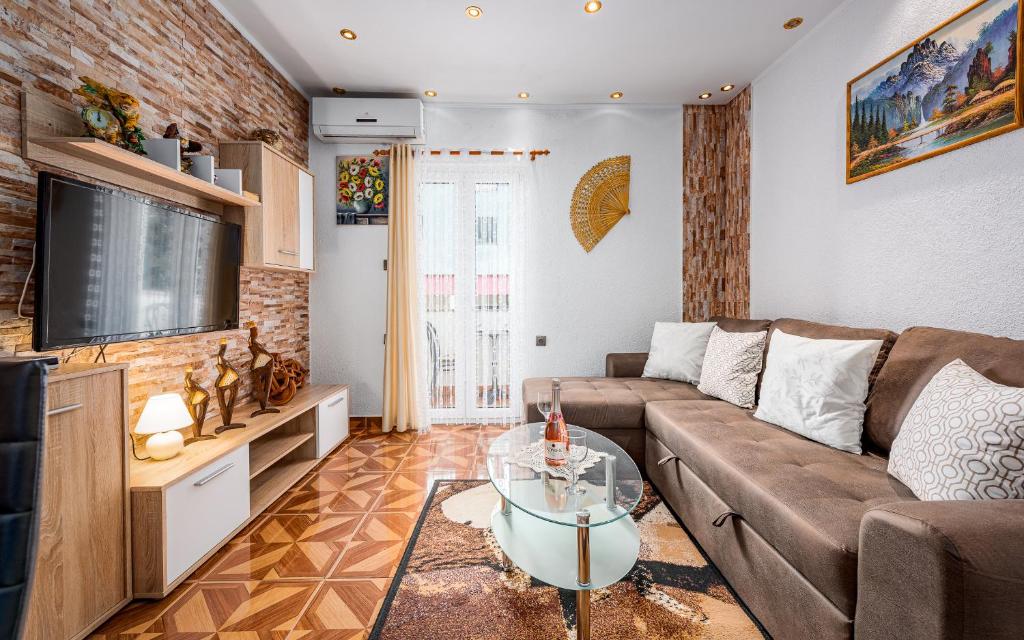 Villa ROKI
