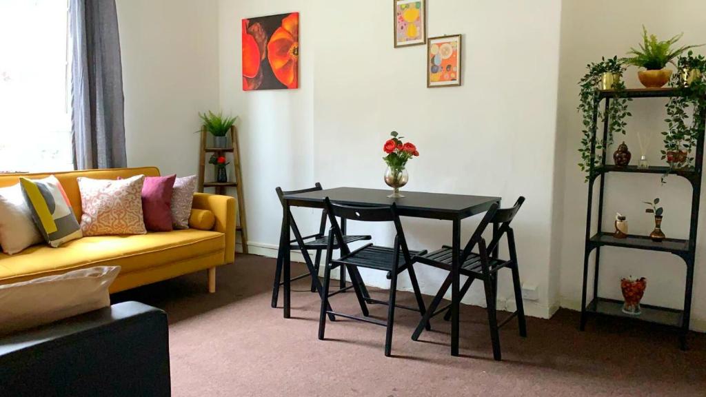 Bricklane Apartment-Liverpool Street Zone 1