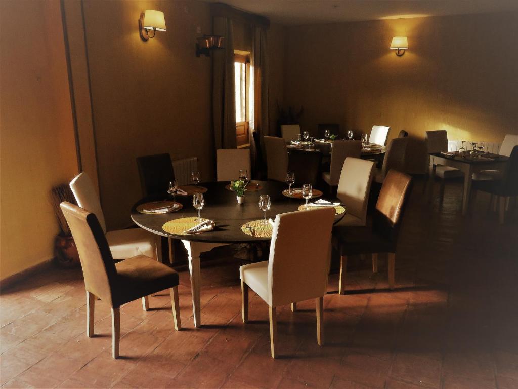 Posezení v ubytování Hotel Río Escabas, Serranía de Cuenca
