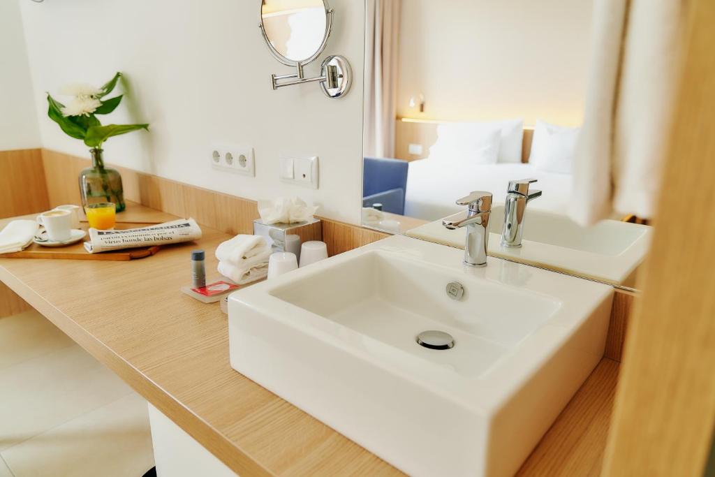 Hotel Arrey Alella - Quarto Duplo (2 Adultos)