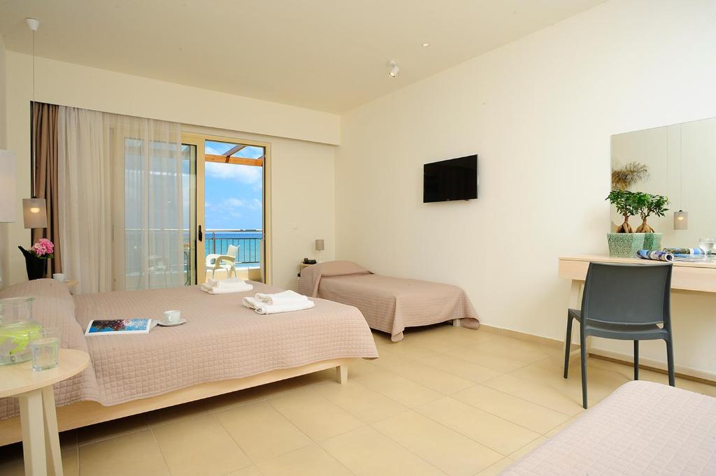 Maravel Star Art Hotel