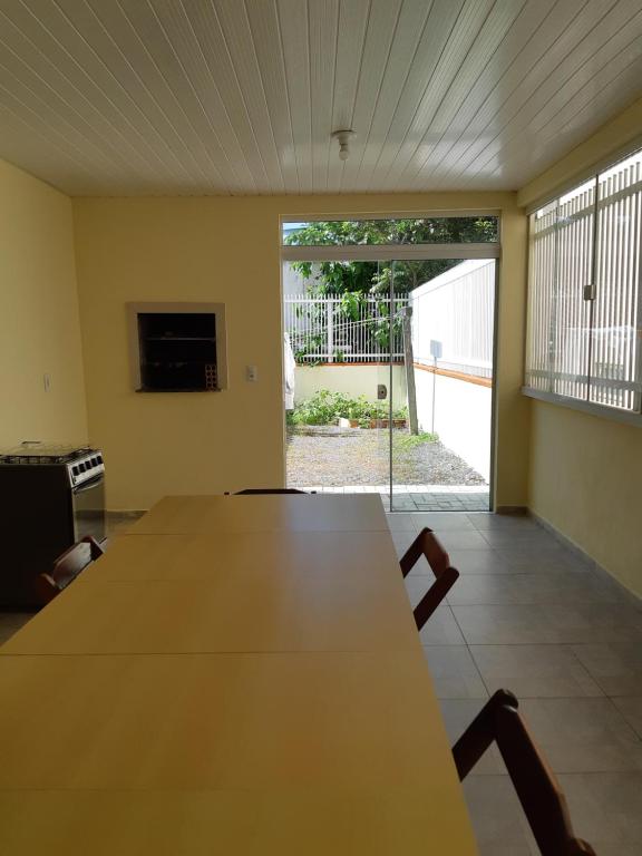  Casa com ótima localização