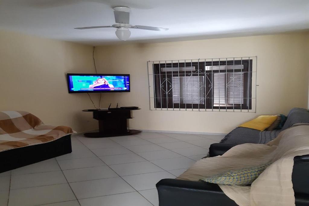  Casa com ótima localização