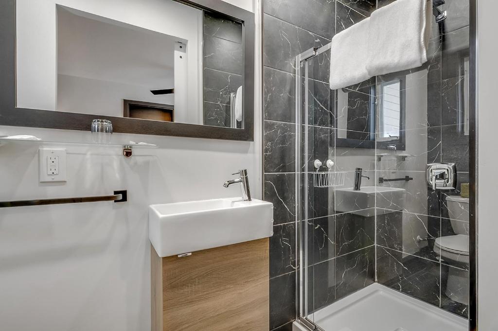 Koupelna v ubytování Motel Lévis