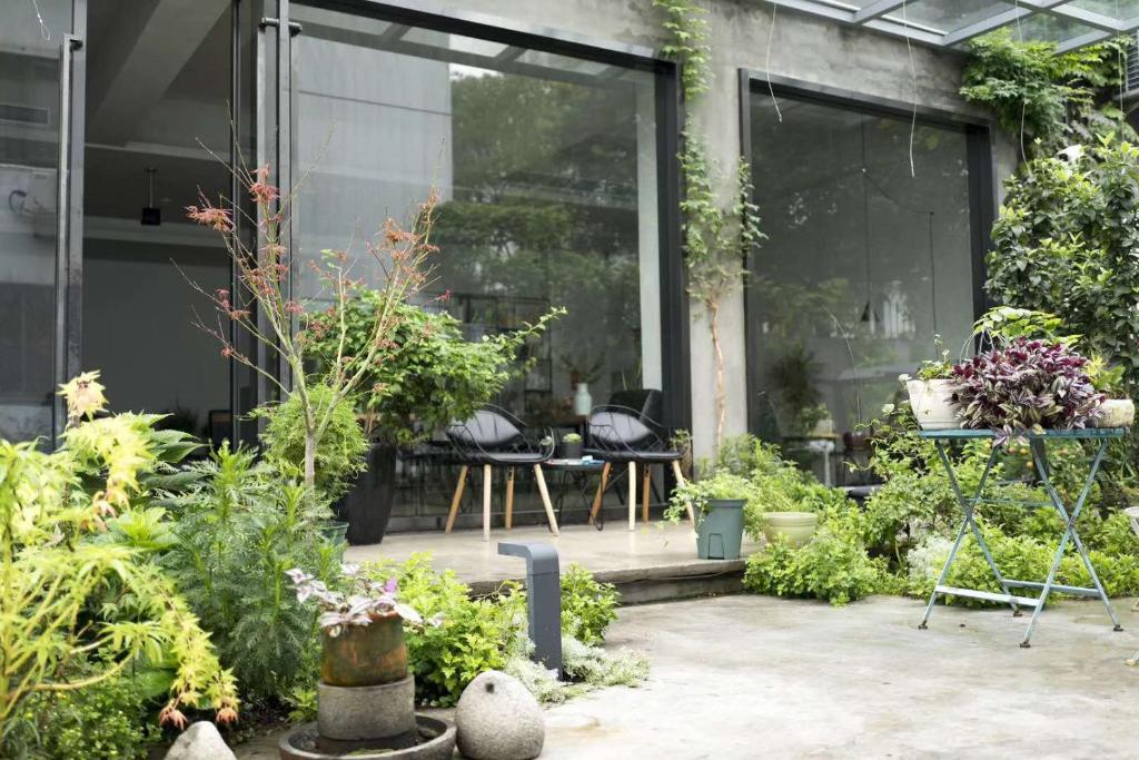 Gallery image of this property