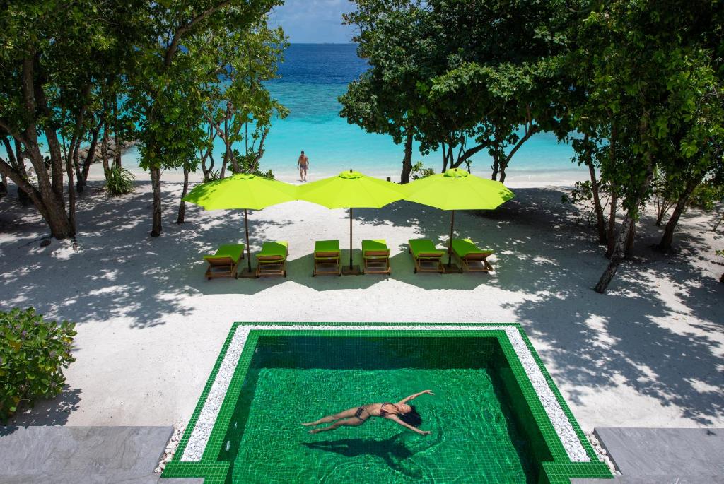 Bazén v ubytování Emerald Maldives Resort & Spa-Deluxe All Inclusive nebo v jeho okolí