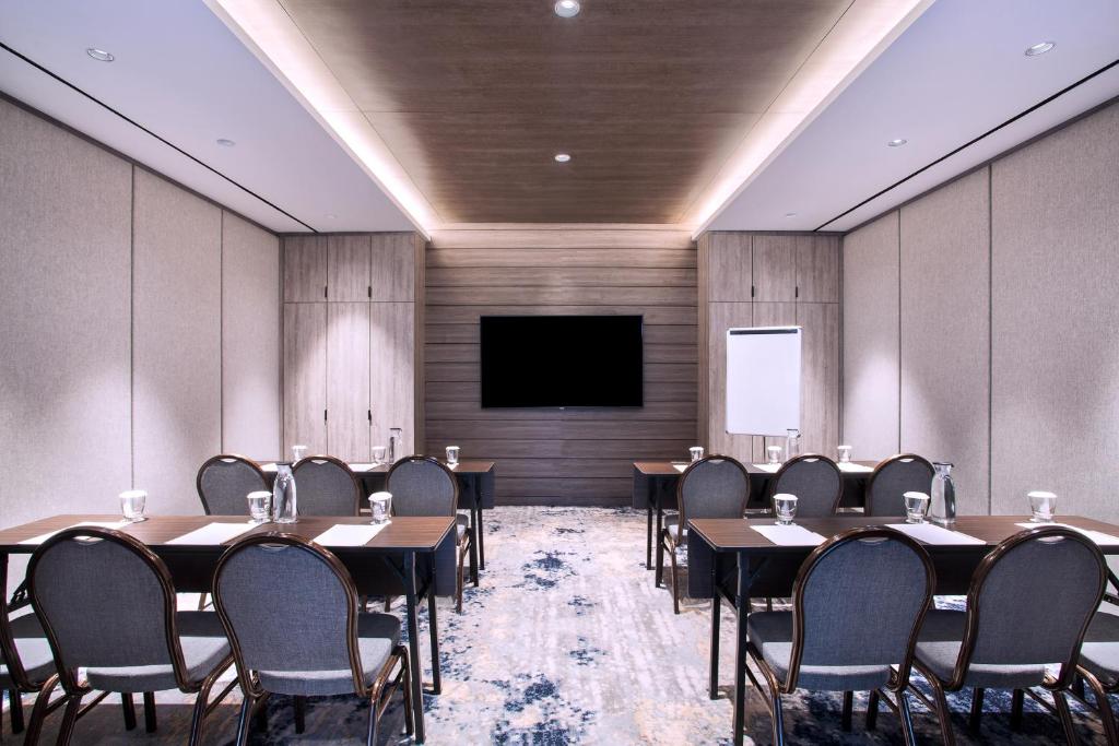 Zona business o sala conferenze di Mercure Tangerang BSD City