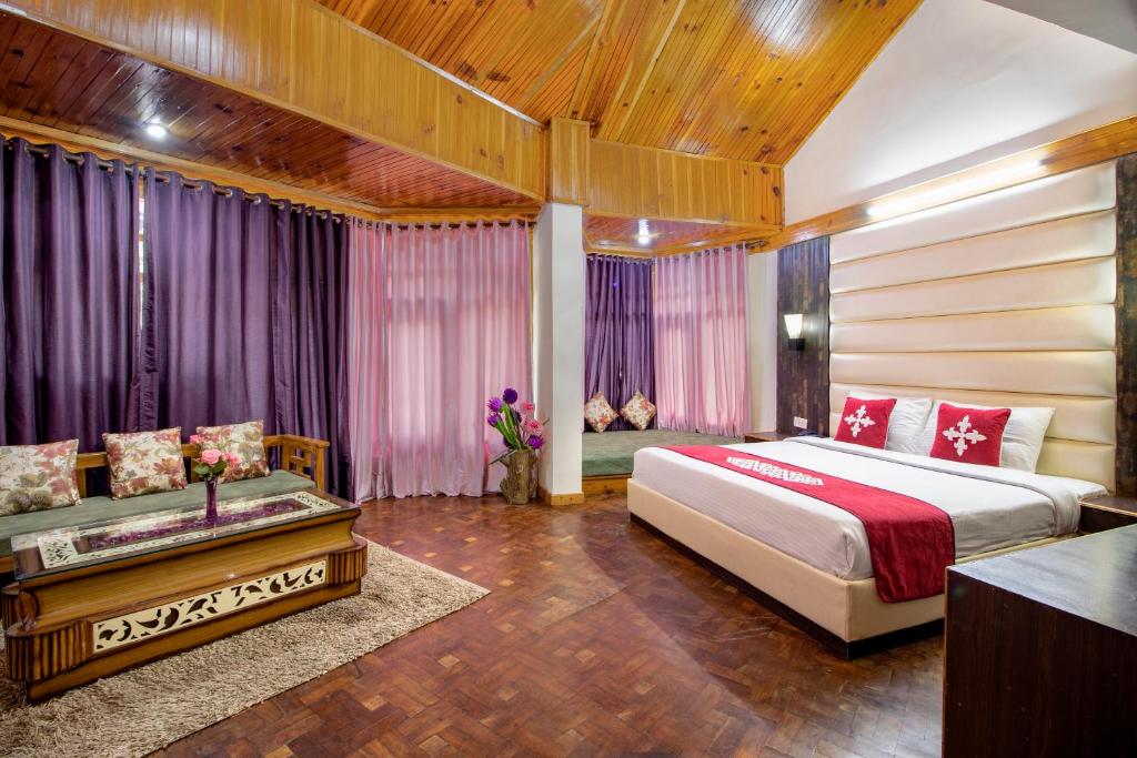 Postel nebo postele na pokoji v ubytování Snow Valley Resorts & Spa Manali