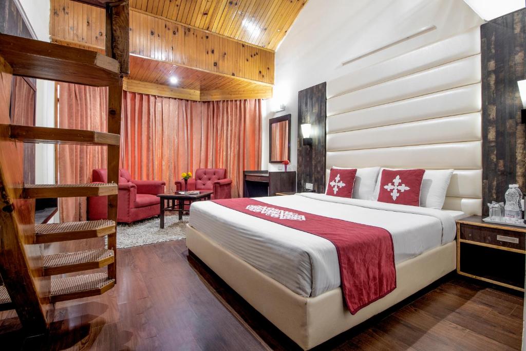 Postel nebo postele na pokoji v ubytování Snow Valley Resorts & Spa Manali