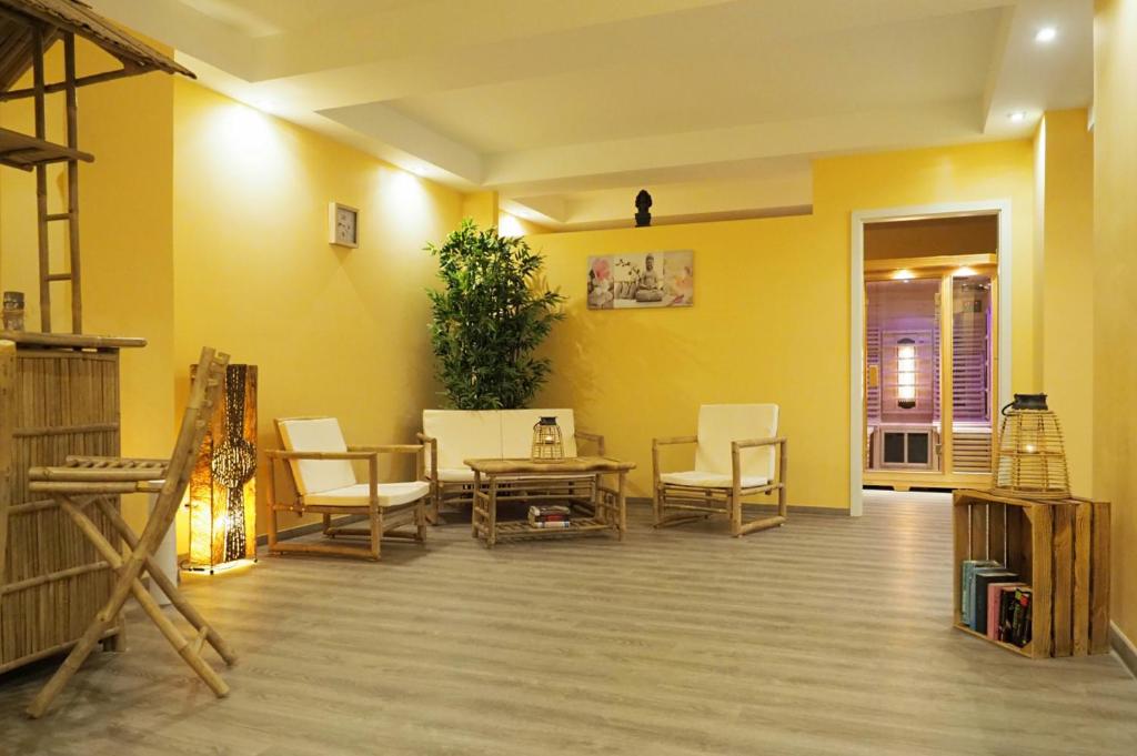 Posezení v ubytování REGIOHOTEL Quedlinburger Hof Quedlinburg