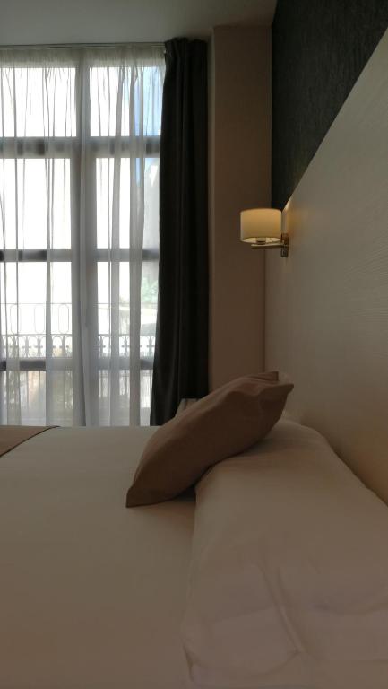 Hotel Cantón - Resim 26